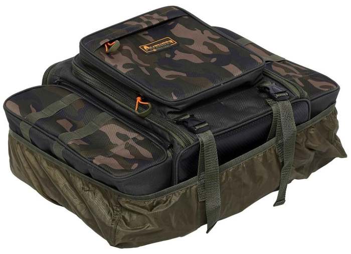 detail Prologic batoh Avenger Rucksack