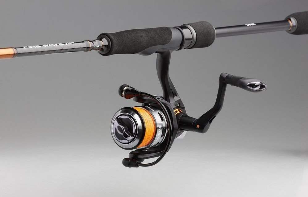 detail Dam prut Fire Wave XP Spinning Combo 2,13m 10-30g + naviják 2500