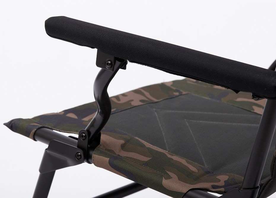 detail Prologic křeslo Avenger Relax Camo Chair W/Armrests Covers