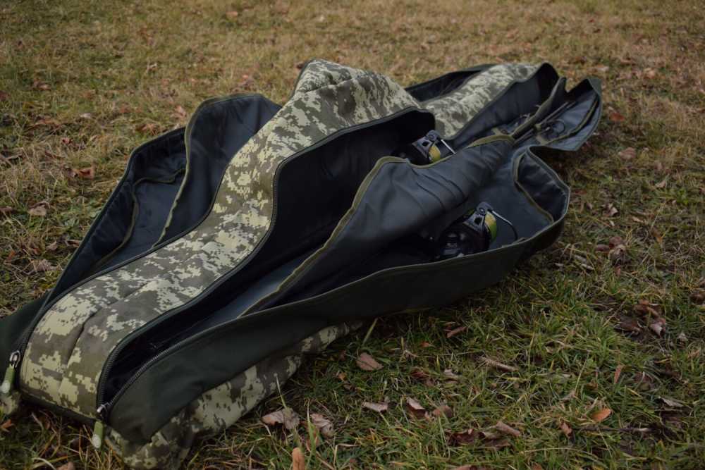 detail Mivardi obal na pruty CamoCODE Compact