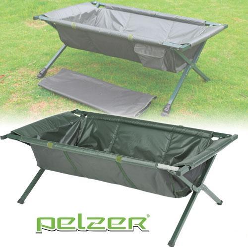 detail Pelzer podložka Carp Cradle