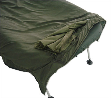 detail Ehmanns přehoz na spacák Hot Spot DLX Bedchair Cover