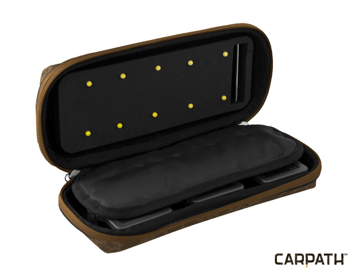 detail Delphin pouzdro Carpath Rig Lux