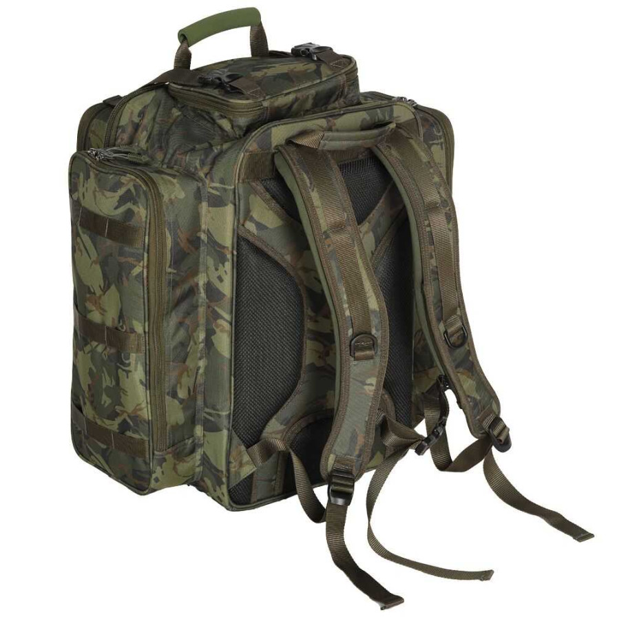 detail Giants Fishing batoh Gaube Large Rucksack